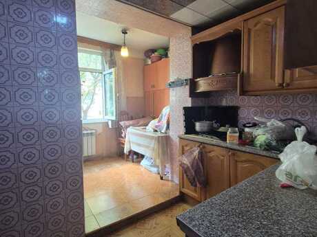 20 Yanvarda 2 otaqlı köhnə tikili mənzil satılır, 53 m², 158 000 AZN, şəkil 3 / 8