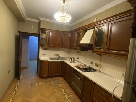 İnşaatçılarda 3 otaqlı yeni tikili mənzil kirayə verilir, 145 m², 850 AZN/ay, şəkil 2 / 12