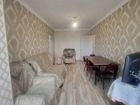2 otaq · 55 m² · 2/5 mərtəbə, Neftçilər