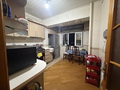 2-room old-build apartment for sale in Xətai, 68 m², 170 000 AZN, photo 4 / 12