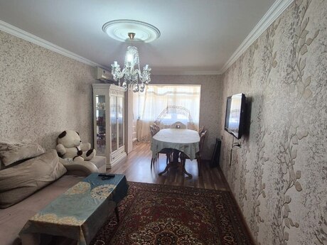 Xalqlar Dostluğunda 4 otaqlı köhnə tikili mənzil satılır, 85 m², 180 000 AZN, şəkil 3 / 11