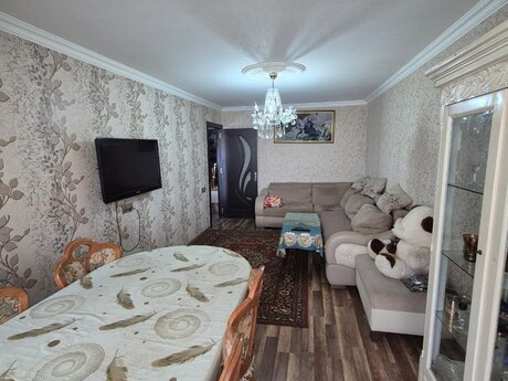 Xalqlar Dostluğunda 4 otaqlı köhnə tikili mənzil satılır, 85 m², 180 000 AZN, şəkil 2 / 11