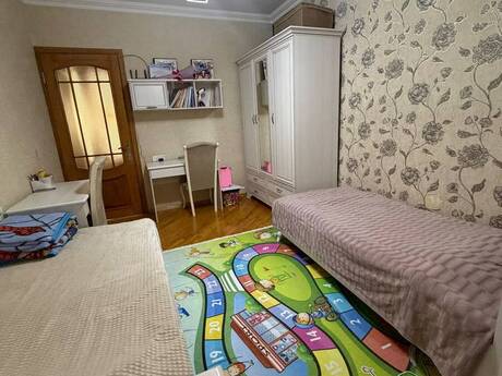 3-room old-build apartment for sale in 20 Yanvar, 80 m², 245 000 AZN, photo 5 / 12