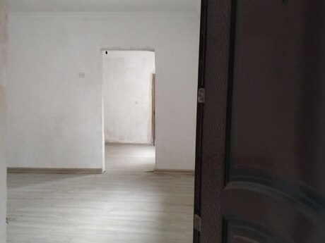2-room house for sale in Binəqədi, 75 m², 34 500 AZN, photo 2 / 5
