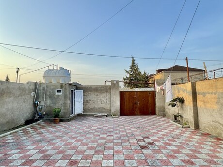 Продаётся 5-комнатный дом, Albalılıq, 150 м², 110 000 AZN, фото 2 / 12