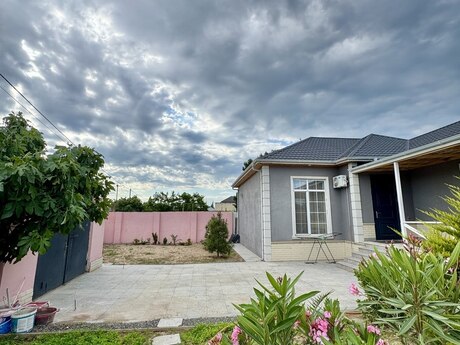 Albalılıqda 4 otaqlı həyət evi satılır, 145 m², 185 000 AZN, şəkil 2 / 12