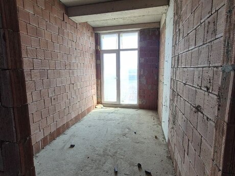 Продаётся 3-комнатная квартира в новостройке, Dərnəgül, 80 м², 210 000 AZN, фото 2 / 4
