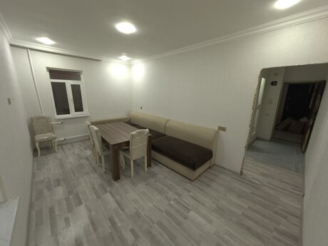 Bakıxanovda 2 otaqlı köhnə tikili mənzil kirayə verilir, 45 m², 550 AZN/ay, şəkil 2 / 10