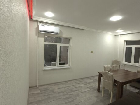 Bakıxanovda 2 otaqlı köhnə tikili mənzil kirayə verilir, 45 m², 550 AZN/ay, şəkil 3 / 10
