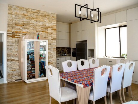 Albalılıqda 5 otaqlı həyət evi satılır, 160 m², 222 000 AZN, şəkil 2 / 12