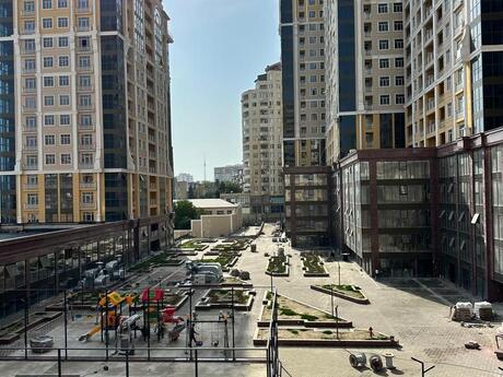 28 Mayda 3 otaqlı yeni tikili mənzil satılır, 75 m², 272 000 AZN, şəkil 4 / 9