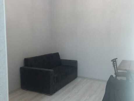 Sahildə 1 otaqlı köhnə tikili mənzil kirayə verilir, 20 m², 525 AZN/ay, şəkil 5 / 11