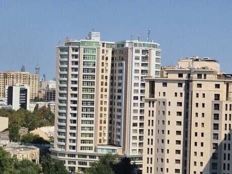 4 otaq · 220 m²
