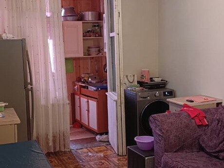 Elmlər Akademiyasında 3 otaqlı köhnə tikili mənzil satılır, 70 m², 85 000 AZN, şəkil 2 / 7