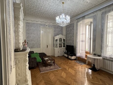Nizamidə 5 otaqlı köhnə tikili mənzil satılır, 140 m², 700 000 AZN, şəkil 5 / 12