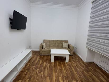 2 otaq · 50 m² · 2/5 mərtəbə, 28 May