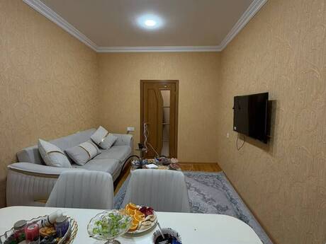 Masazırda 2 otaqlı köhnə tikili mənzil satılır, 60 m², 97 000 AZN, şəkil 2 / 10