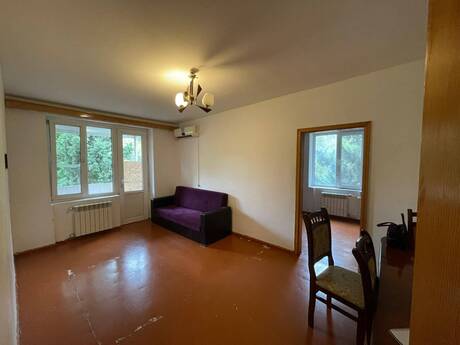 Elan №6558210 - Bakı, İnşaatçılar m., 2 otaqlı, 45 m², 3/3 mərtəbə