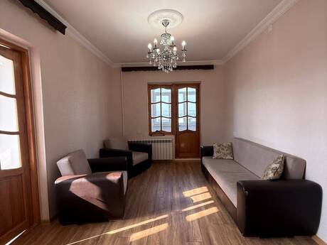 2-room old-build apartment for sale in Həzi Aslanov, 65 m², 161 000 AZN, photo 2 / 12