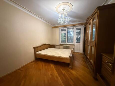 Elmlər Akademiyasında 3 otaqlı köhnə tikili mənzil satılır, 85 m², 275 000 AZN, şəkil 5 / 12