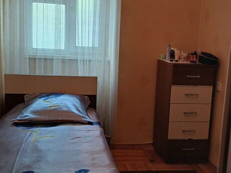 Sahildə 2 otaqlı köhnə tikili mənzil satılır, 55 m², 235 000 AZN, şəkil 3 / 5