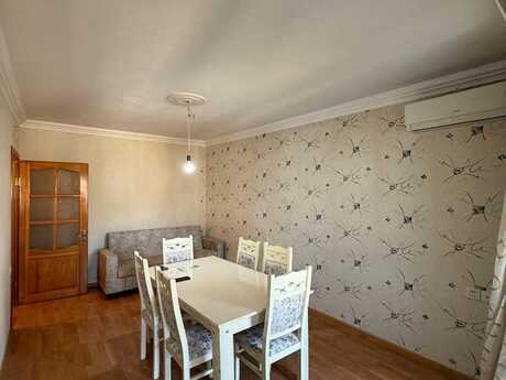 Nərimanovda 2 otaqlı köhnə tikili mənzil kirayə verilir, 74 m², 650 AZN/ay, şəkil 2 / 10