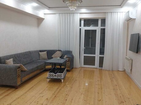 İnşaatçılarda 3 otaqlı yeni tikili mənzil kirayə verilir, 125 m², 750 AZN/ay, şəkil 4 / 12