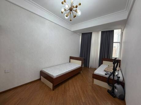 Сдаётся 3-комнатная квартира в новостройке, Şah İsmayıl Xətai, 120 м², 1 300 AZN/мес, фото 5 / 10