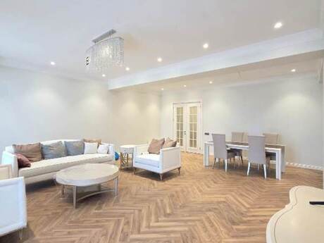 28 Mayda 4 otaqlı yeni tikili mənzil satılır, 242 m², 790 000 AZN, şəkil 2 / 12