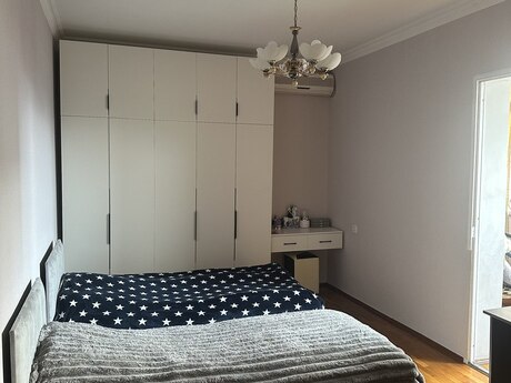 1 otaq · 52 m² · 10/12 mərtəbə, Azadlıq Prospekti