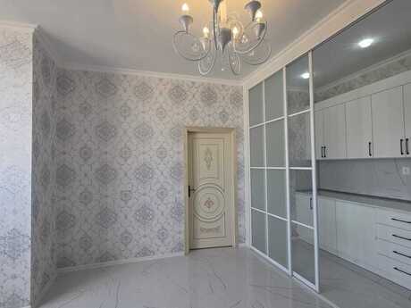 Neftçilərdə 2 otaqlı yeni tikili mənzil satılır, 65 m², 149 600 AZN, şəkil 2 / 9