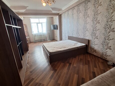Neftçilərdə 2 otaqlı yeni tikili mənzil kirayə verilir, 70 m², 600 AZN/ay, şəkil 3 / 9