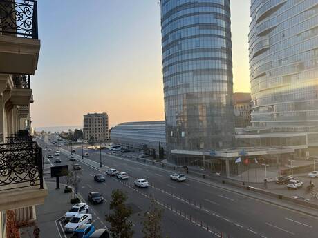 Elan №6558686 - Bakı, Şah İsmayıl Xətai m., 2 otaqlı, 110 m², 4/7 mərtəbə