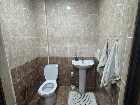 Yeni Ramanada 4 otaqlı yeni tikili mənzil kirayə verilir, 110 m², 450 AZN/ay, şəkil 4 / 12