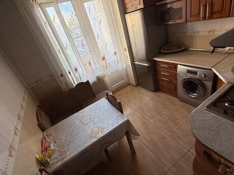 Həzi Aslanovda 3 otaqlı köhnə tikili mənzil kirayə verilir, 85 m², 700 AZN/ay, şəkil 3 / 12