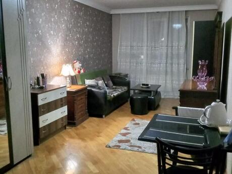 Elan №6560491 - Bakı, Nəriman Nərimanov m., 2 otaqlı, 85 m², 13/20 mərtəbə