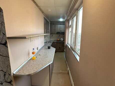 Продаётся 3-комнатная квартира в старом фонде, Yeni Günəşli, 60 м², 136 000 AZN, фото 4 / 12