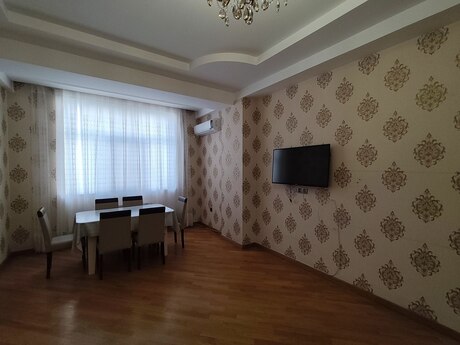 Memar Əcəmidə 3 otaqlı yeni tikili mənzil kirayə verilir, 119 m², 900 AZN/ay, şəkil 4 / 12