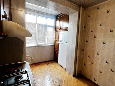 Yasamalda 2 otaqlı köhnə tikili mənzil satılır, 66 m², 225 000 AZN, şəkil 5 / 12