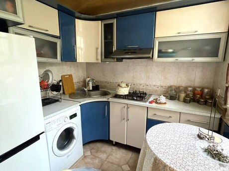 Elan №6558867 - Bakı, Elmlər Akademiyası m., 2 otaqlı, 55 m², 3/5 mərtəbə