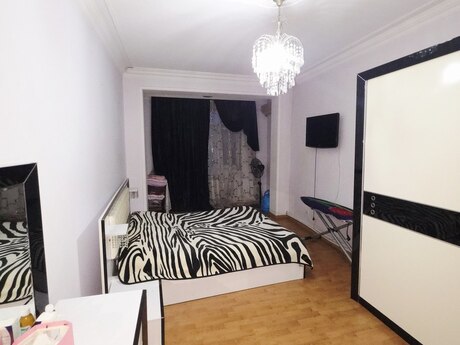 Продаётся 5-комнатная квартира в старом фонде, Azadlıq Prospekti, 130 м², 310 000 AZN, фото 5 / 12