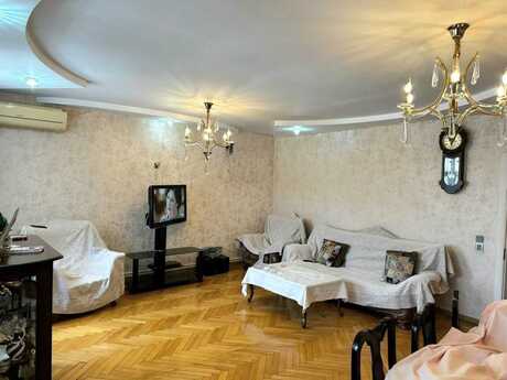 Elan №6558873 - Bakı, İnşaatçılar m., 4 otaqlı, 100 m², 3/5 mərtəbə