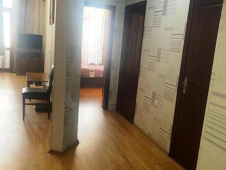 Продаётся 2-комнатная квартира в новостройке, Gənclik, 75 м², 225 000 AZN, фото 2 / 12