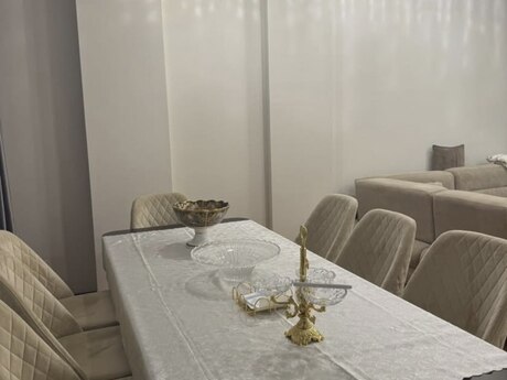 3 otaq · 138 m² · 6/20 mərtəbə, 8 Noyabr