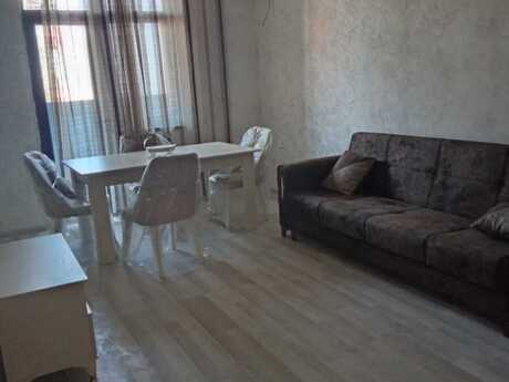 2 otaq · 60 m² · 5/17 mərtəbə, Memar Əcəmi