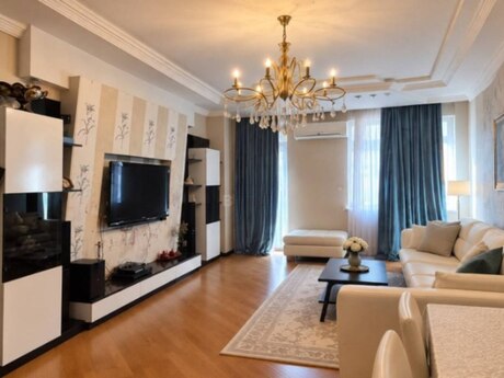 3 otaq · 135 m² · 9/17 mərtəbə, Şah İsmayıl Xətai