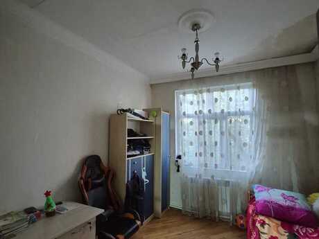 Gənclikdə 3 otaqlı köhnə tikili mənzil satılır, 65 m², 185 000 AZN, şəkil 4 / 12