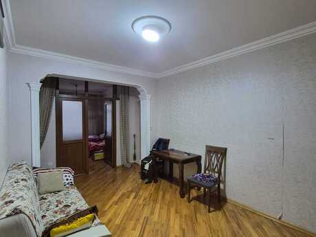 Gənclikdə 3 otaqlı köhnə tikili mənzil satılır, 65 m², 185 000 AZN, şəkil 2 / 12