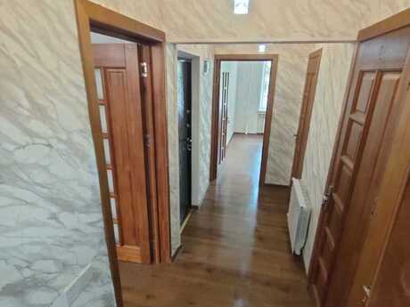 2-room old-build apartment for sale in Xalqlar Dostluğu, 70 m², 159 900 AZN, photo 3 / 12