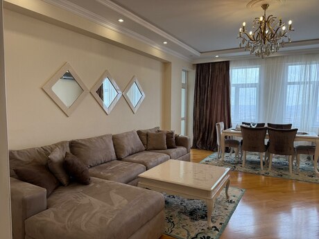 Elan №6559110 - Bakı, Nəsimi m., 2 otaqlı, 112 m², 9/17 mərtəbə